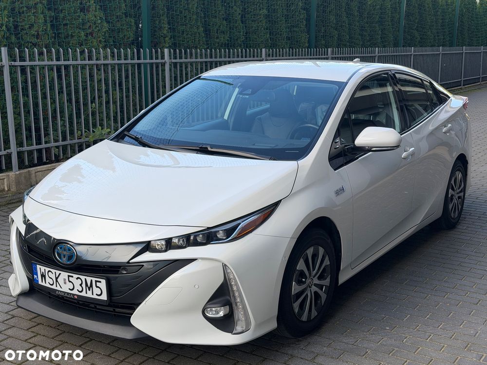 Toyota Prius - 16