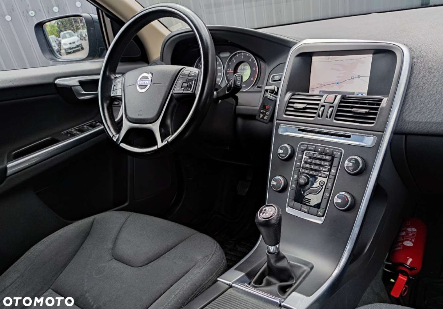 Volvo XC 60 DRIVe Kinetic - 24