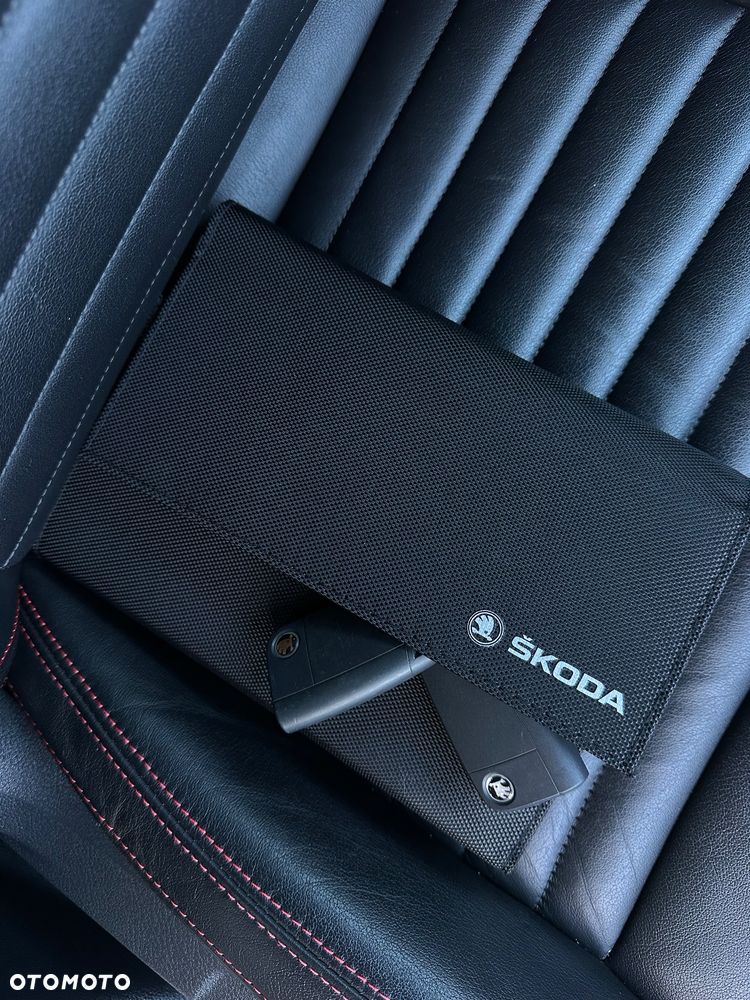 Skoda Octavia 2.0 TDI (Green tec) DSG RS - 35