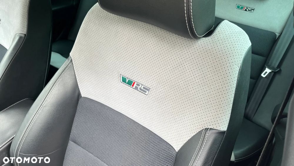 Skoda Octavia 2.0 TDI CR DPF RS - 15