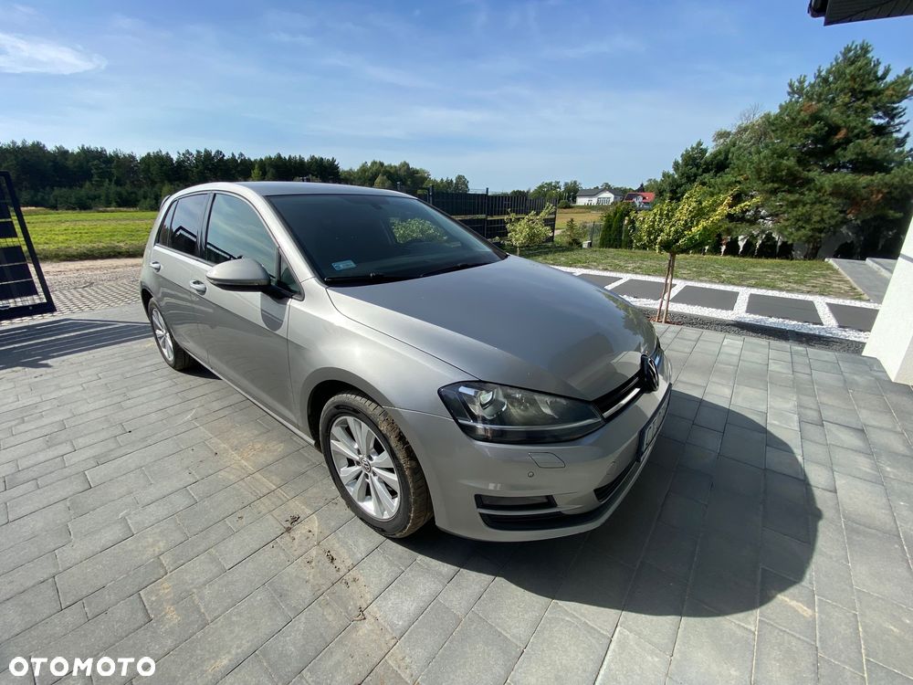 Volkswagen Golf - 8
