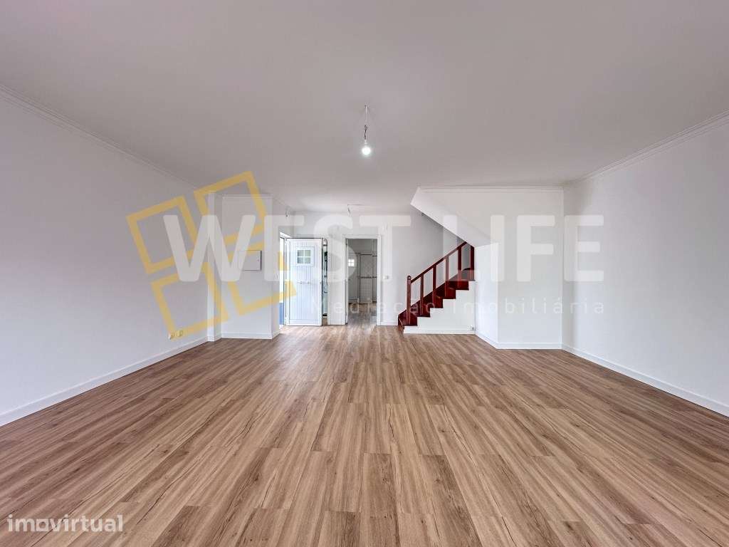 Moradia T3 Renovada - Logradouro e Churrasqueira - A 2 minutos da p... - Grande imagem: 3/28