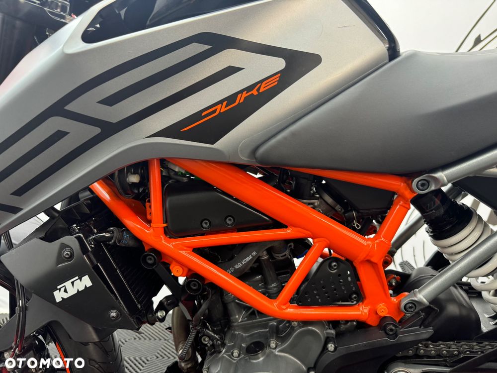 KTM Duke - 25