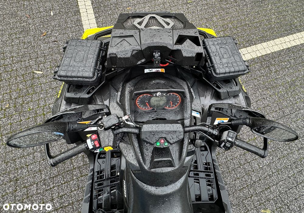 Can-Am Outlander Max - 9