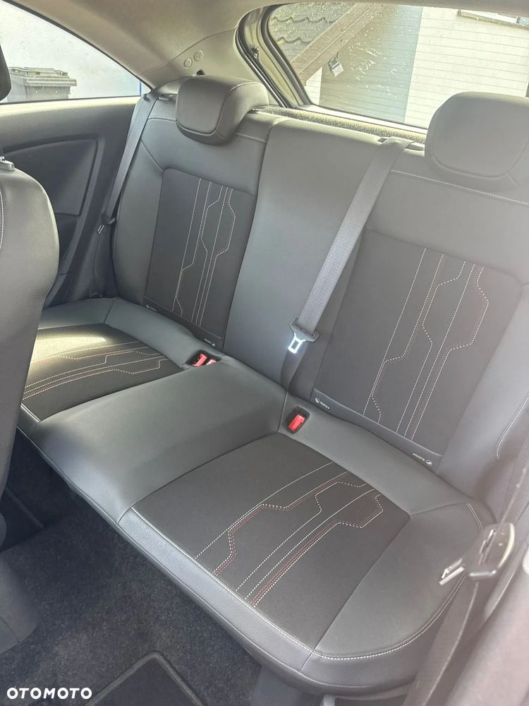 Opel Corsa 1.4 16V 150 Jahre - 19