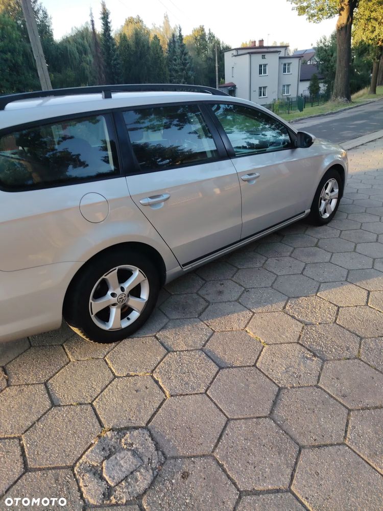 Volkswagen Passat 2011 photo 5