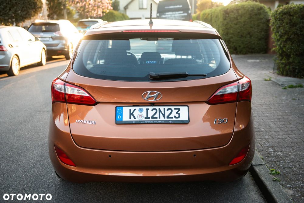 Hyundai i30 1.6 GDI Premium - 6