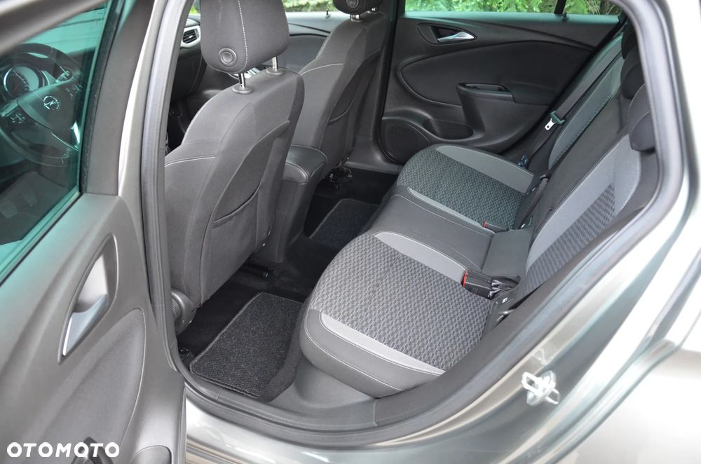 Opel Astra 1.2 T S&S - 23