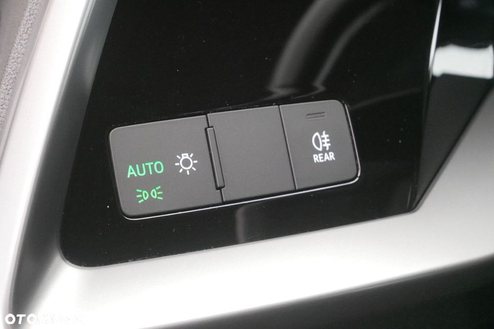 Audi A3 Sportback 2.0 TDI S tronic - 24