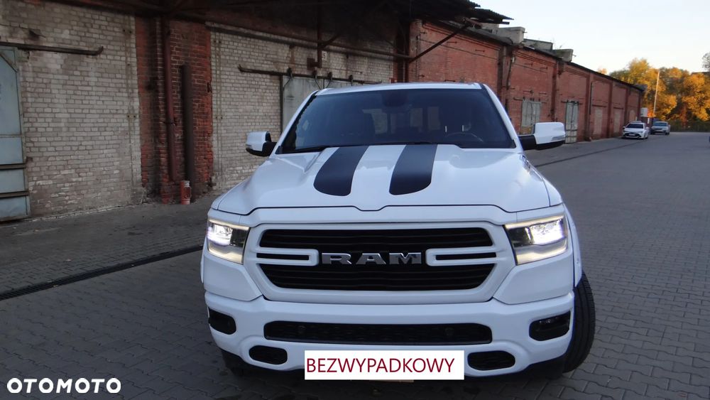 Dodge RAM - 1