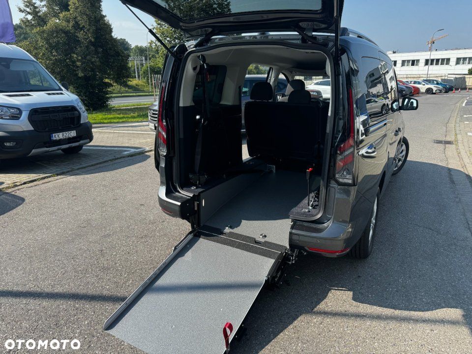 Ford Tourneo Connect - 20