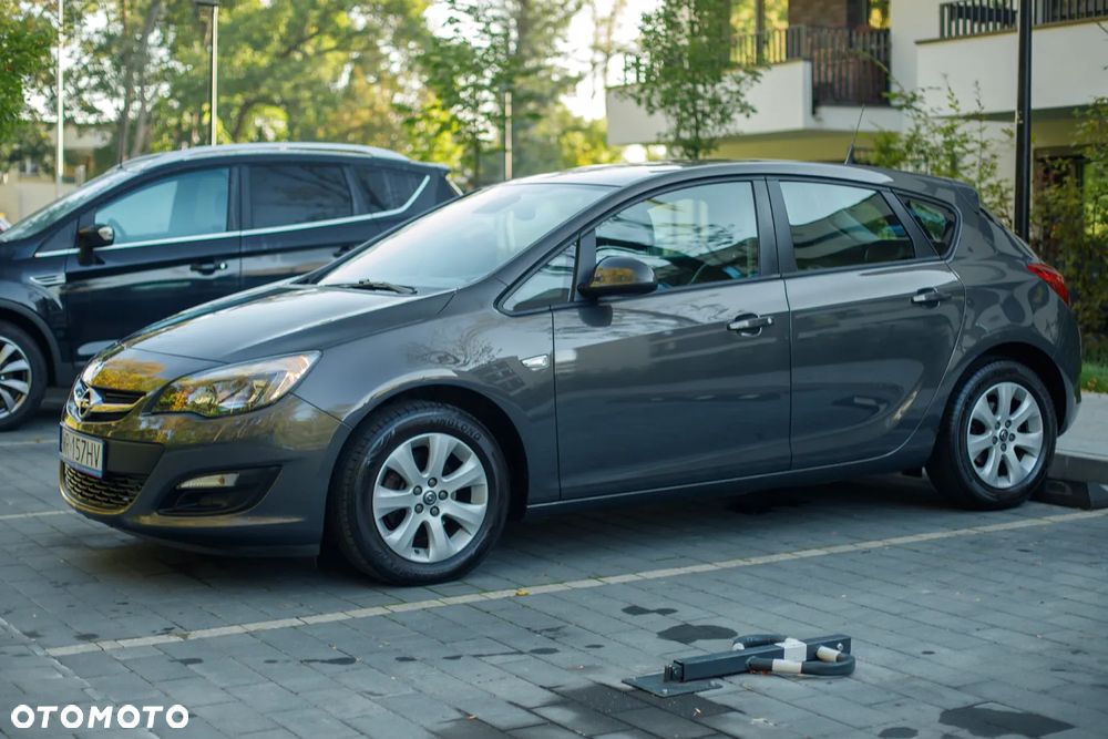 Opel Astra 1.4 Innovation - 2