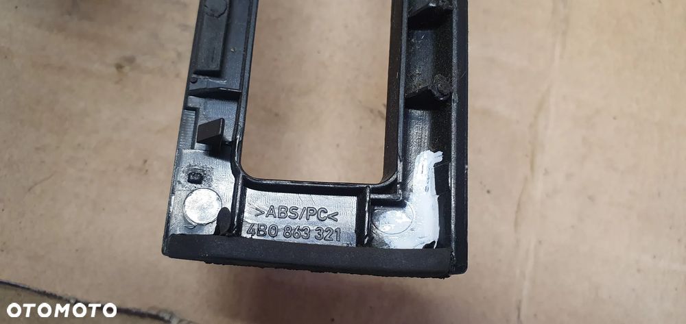 Ramka osłona konsoli dekor Audi A6 C5 4B0863321 - 4