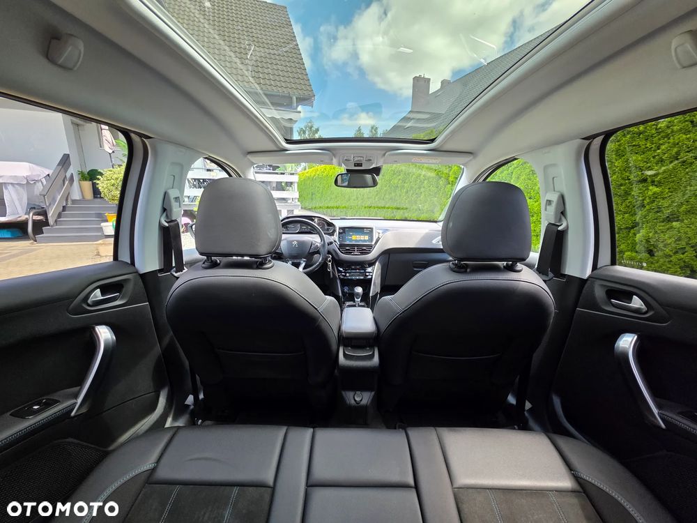 Peugeot 2008 1.2 Pure Tech Crossway S&S EAT6 - 26