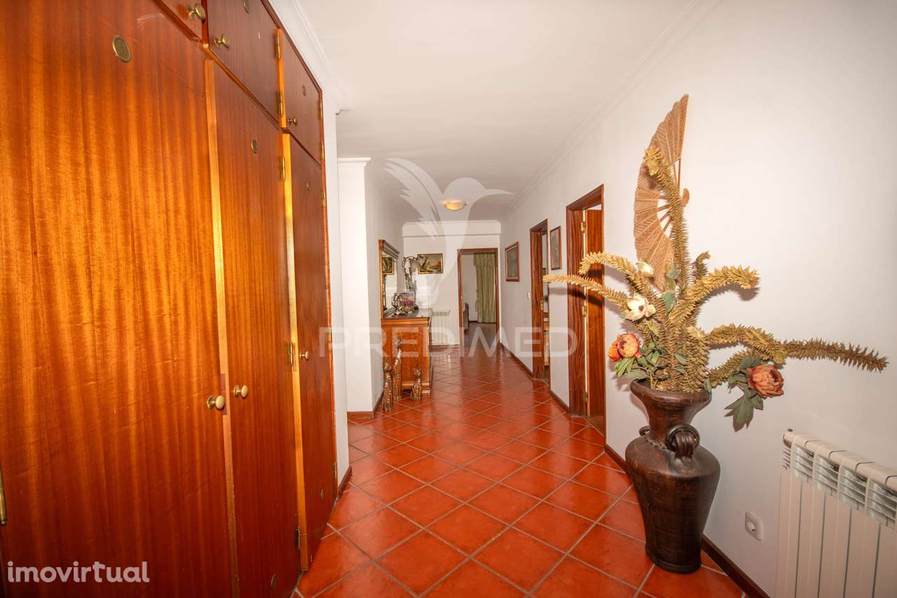 T3 com 162 m² com garagem e sótão no Bairro da Luz – Guarda - Grande imagem: 3/24