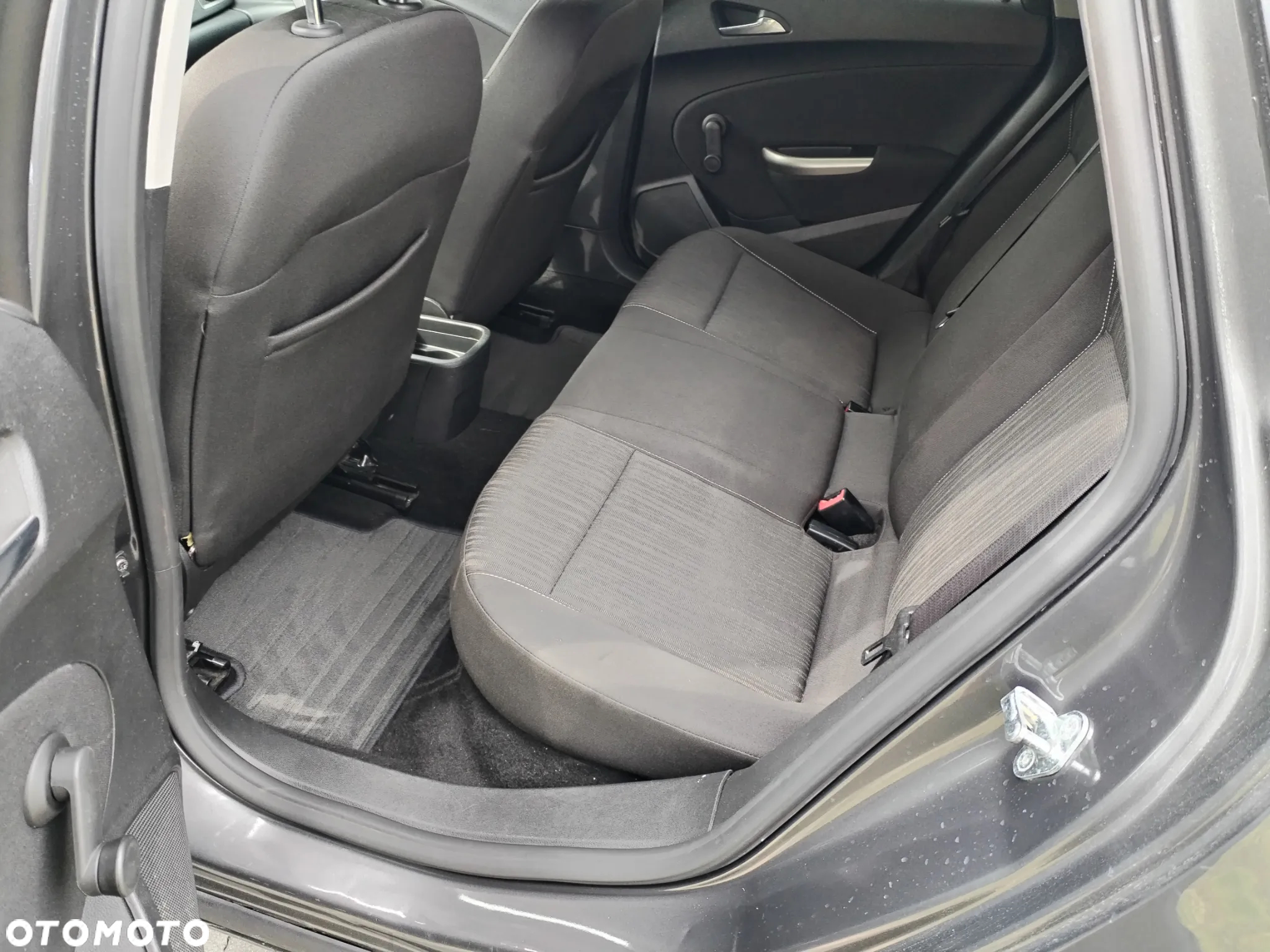 Opel Astra - 11