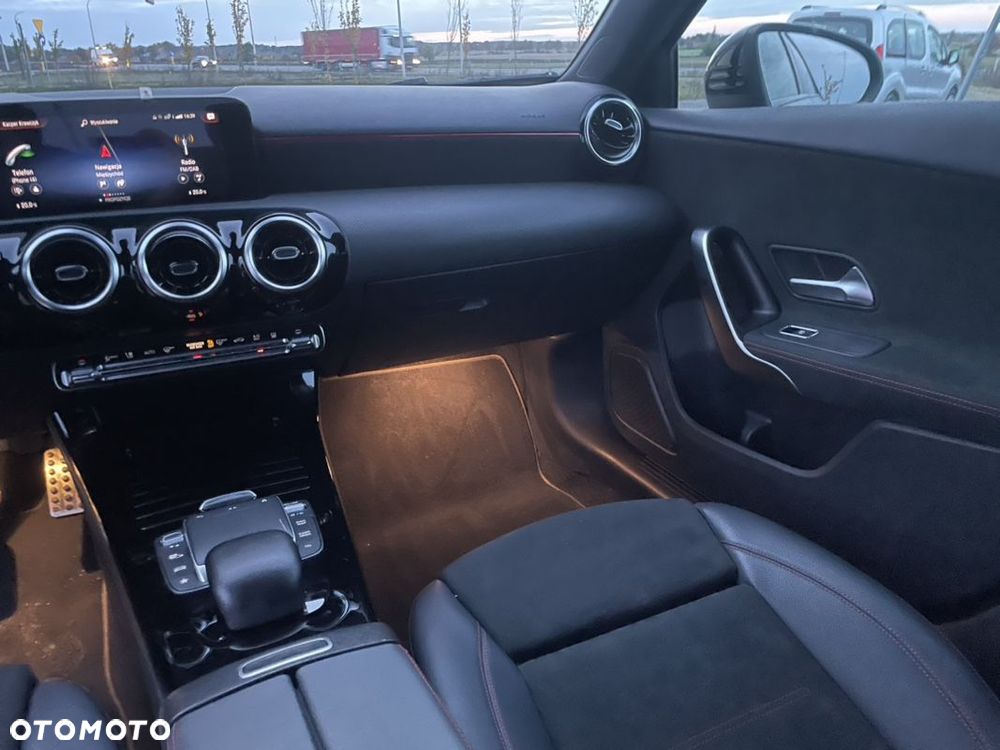 Mercedes-Benz Klasa A 250 E AMG Line 8G-DCT - 22