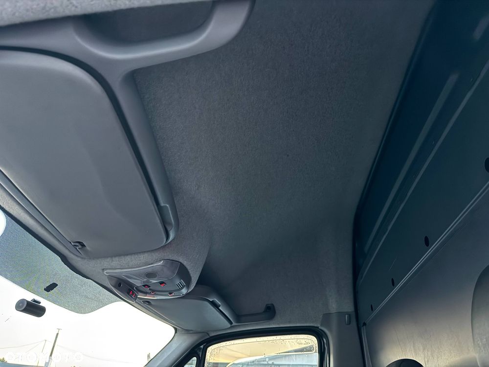 Volkswagen CRAFTER - 23