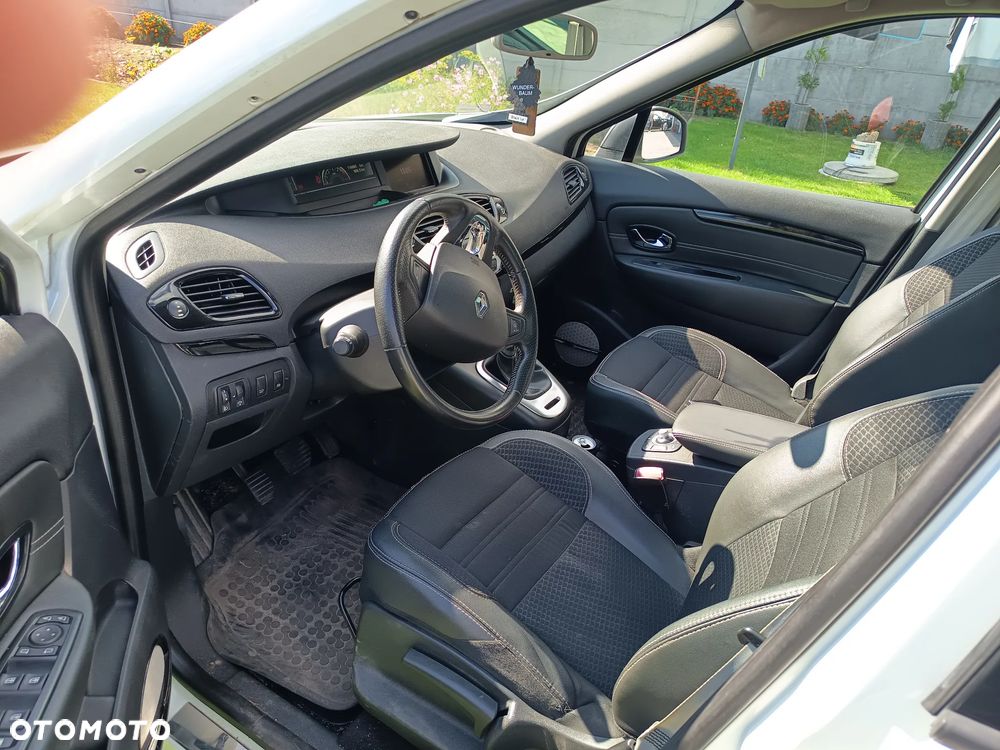 Renault Scenic 1.5 dCi Bose - 7