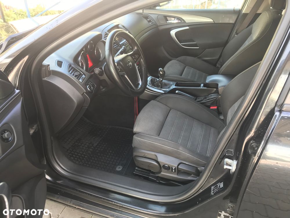 Opel Insignia - 22