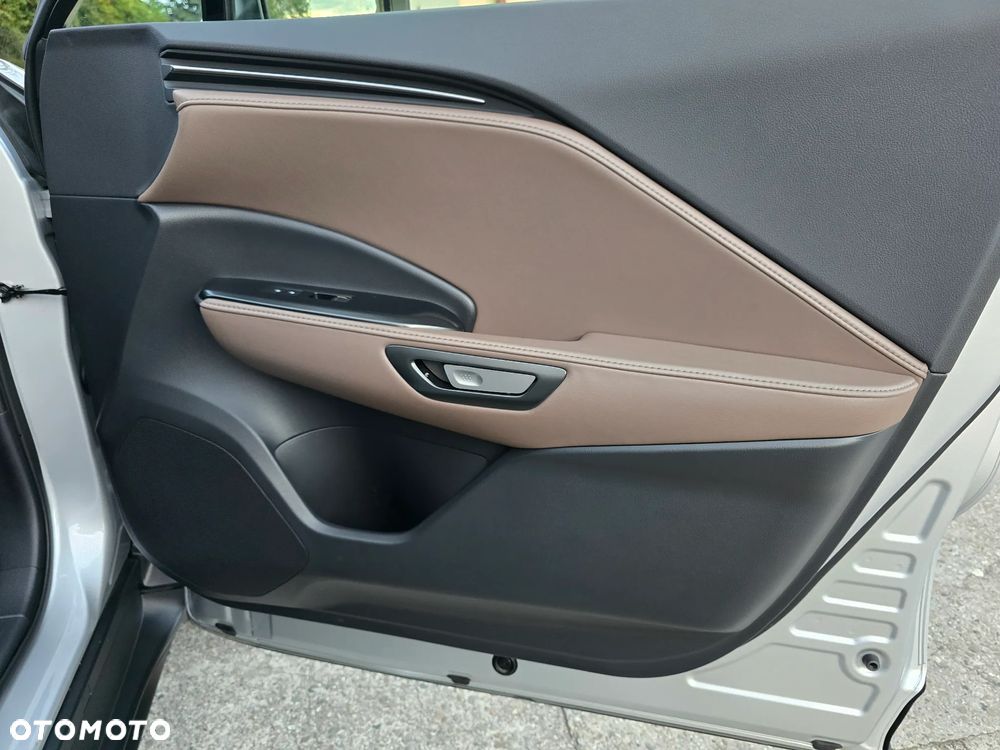 Lexus LBX FWD Original Edition - 22