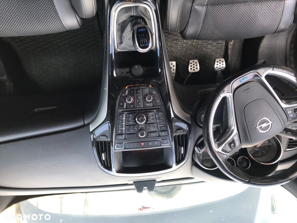 Opel Astra OPC - 13