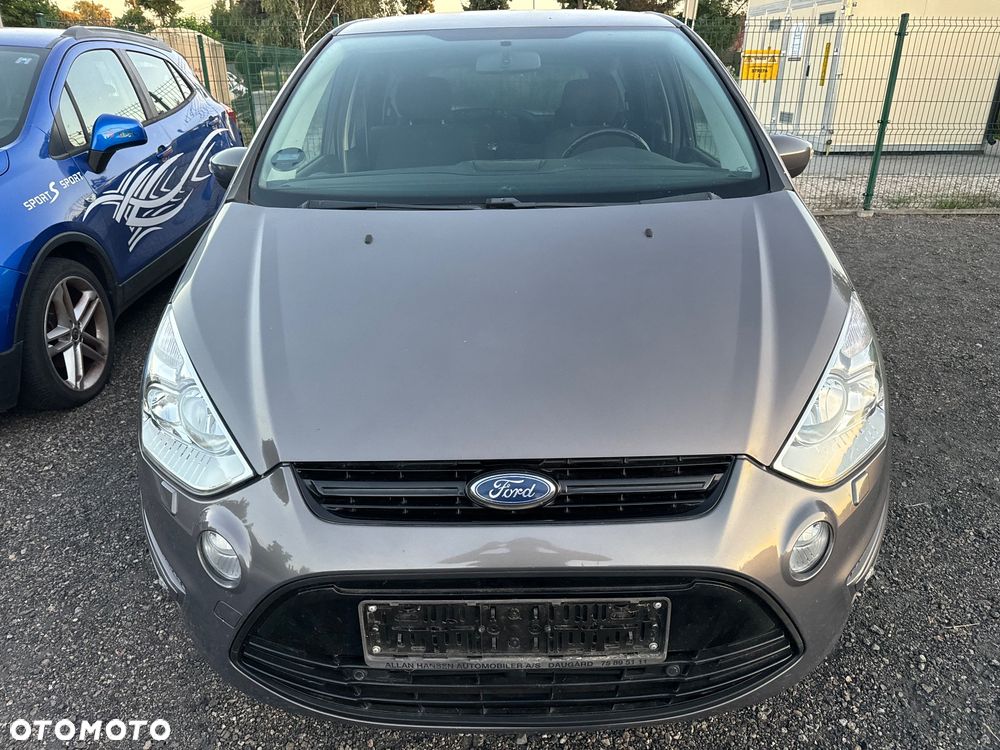 Ford S-Max - 9