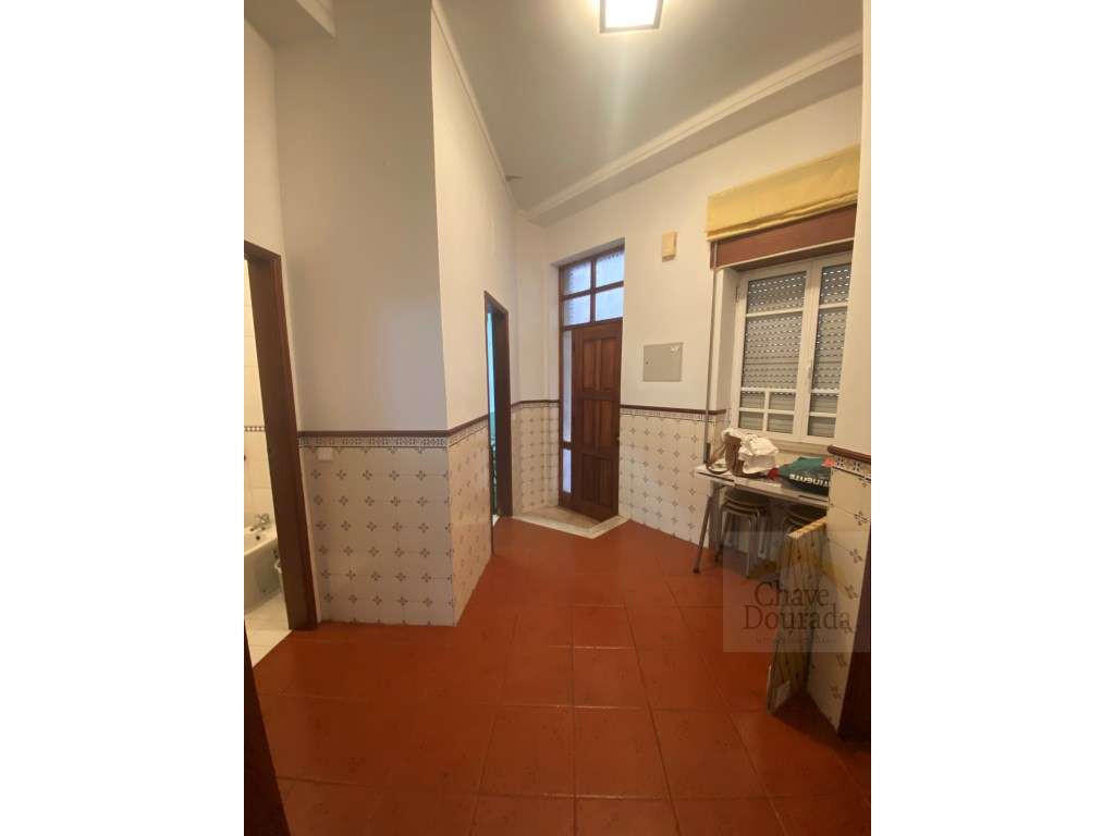 Apartamento T3 junto da Universidade - estudantes apenas - Grande imagem: 3/8