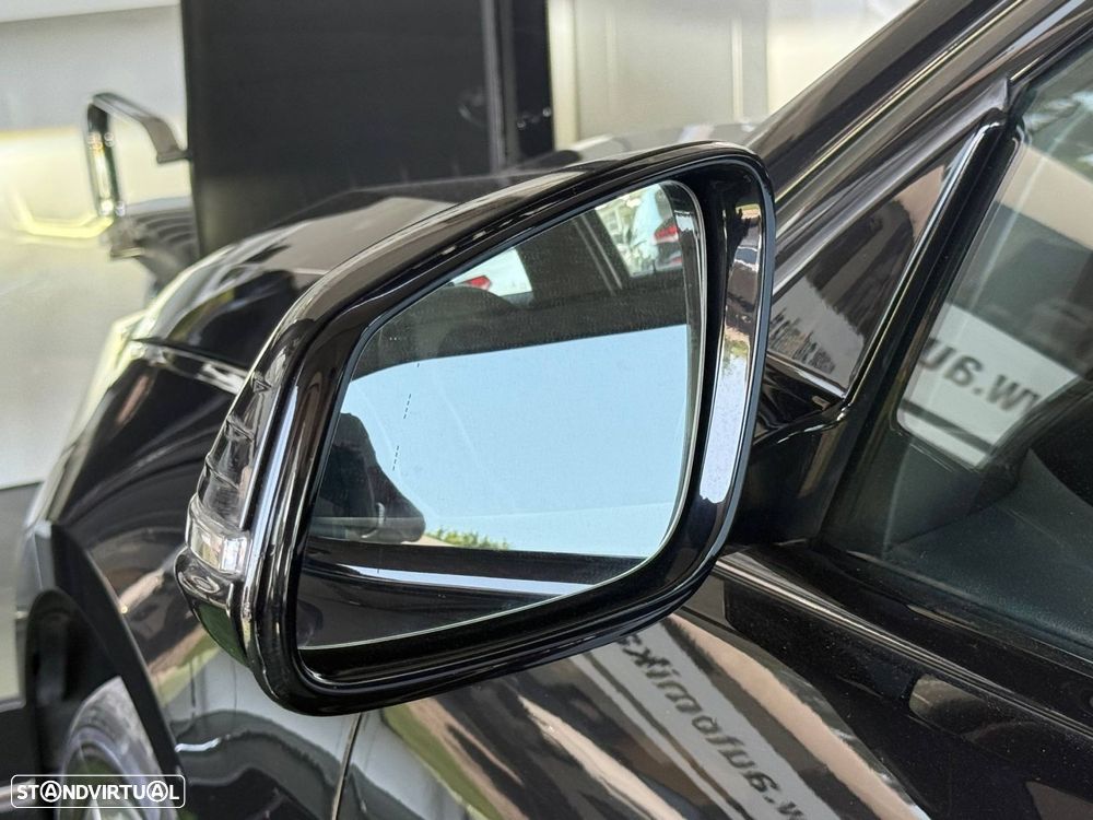 BMW 116 d Pack Desportivo M - 29