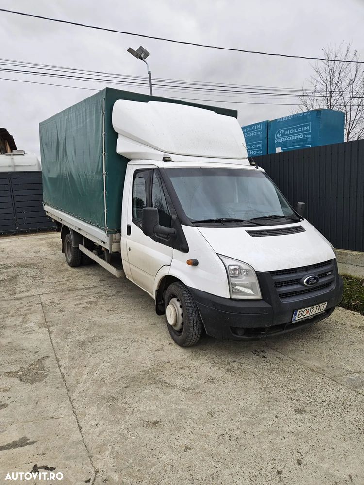 Ford Transit - 1