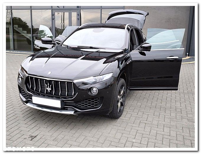 Maserati Levante Q4 Executive - 13