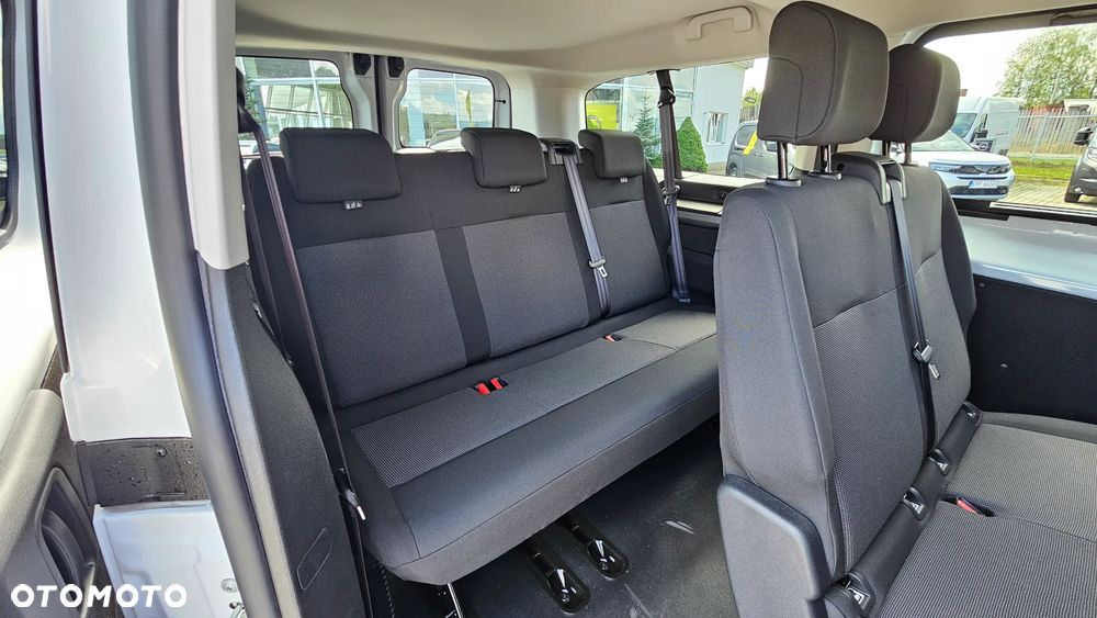 Opel Vivaro - 10