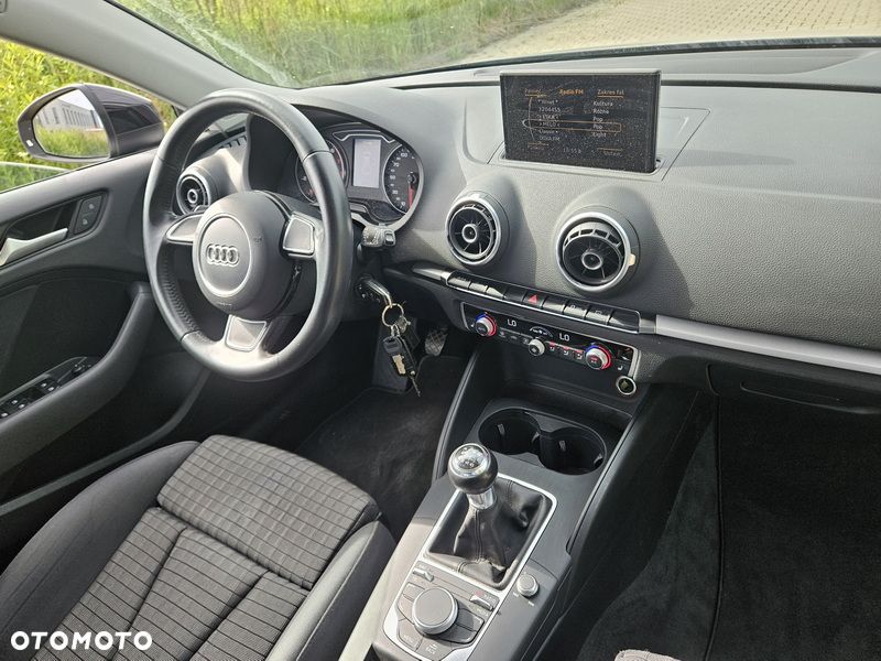 Audi A3 Sportback - 18