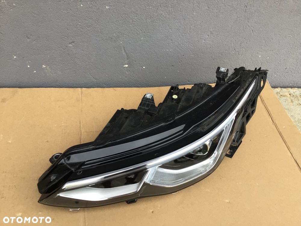Lampa przednia lewa VW golf Vlll 8 5H1 Full Led - 5