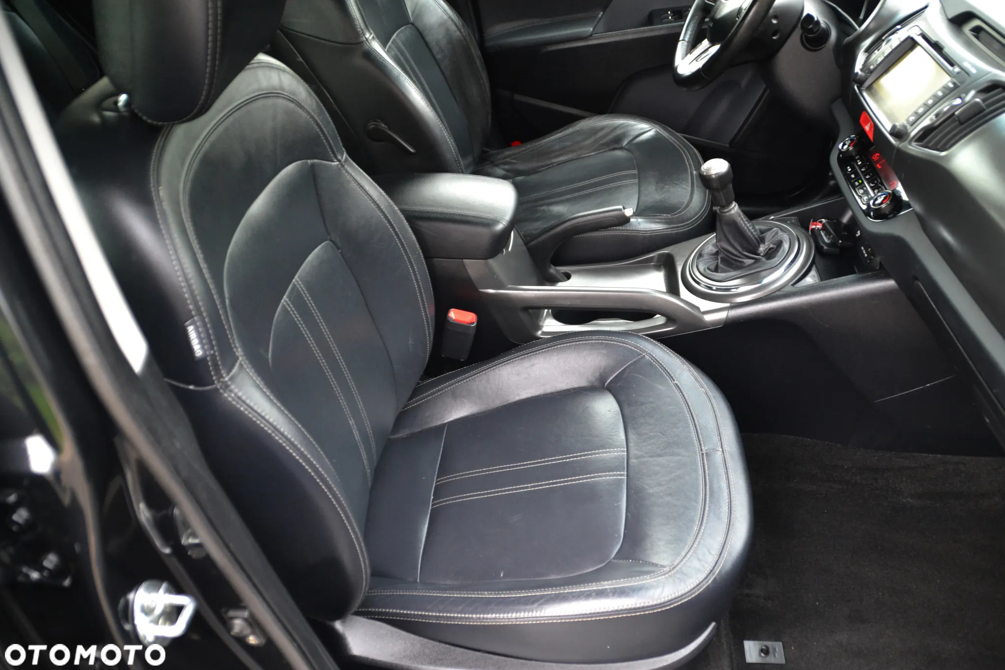 Kia Sportage 2.0 CVVT 2WD Attract - 27