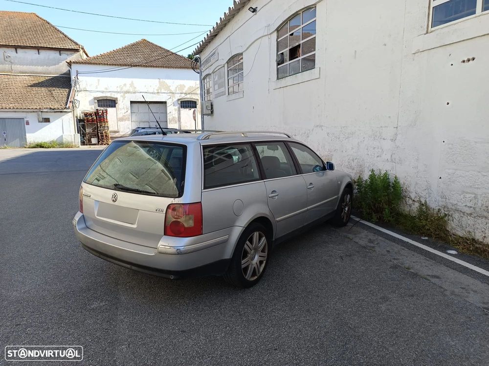 VW Passat Variant 1.9 TDi Highline - 5