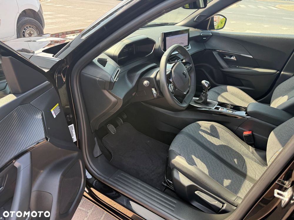 Peugeot 2008 TURBO 100 Allure - 12