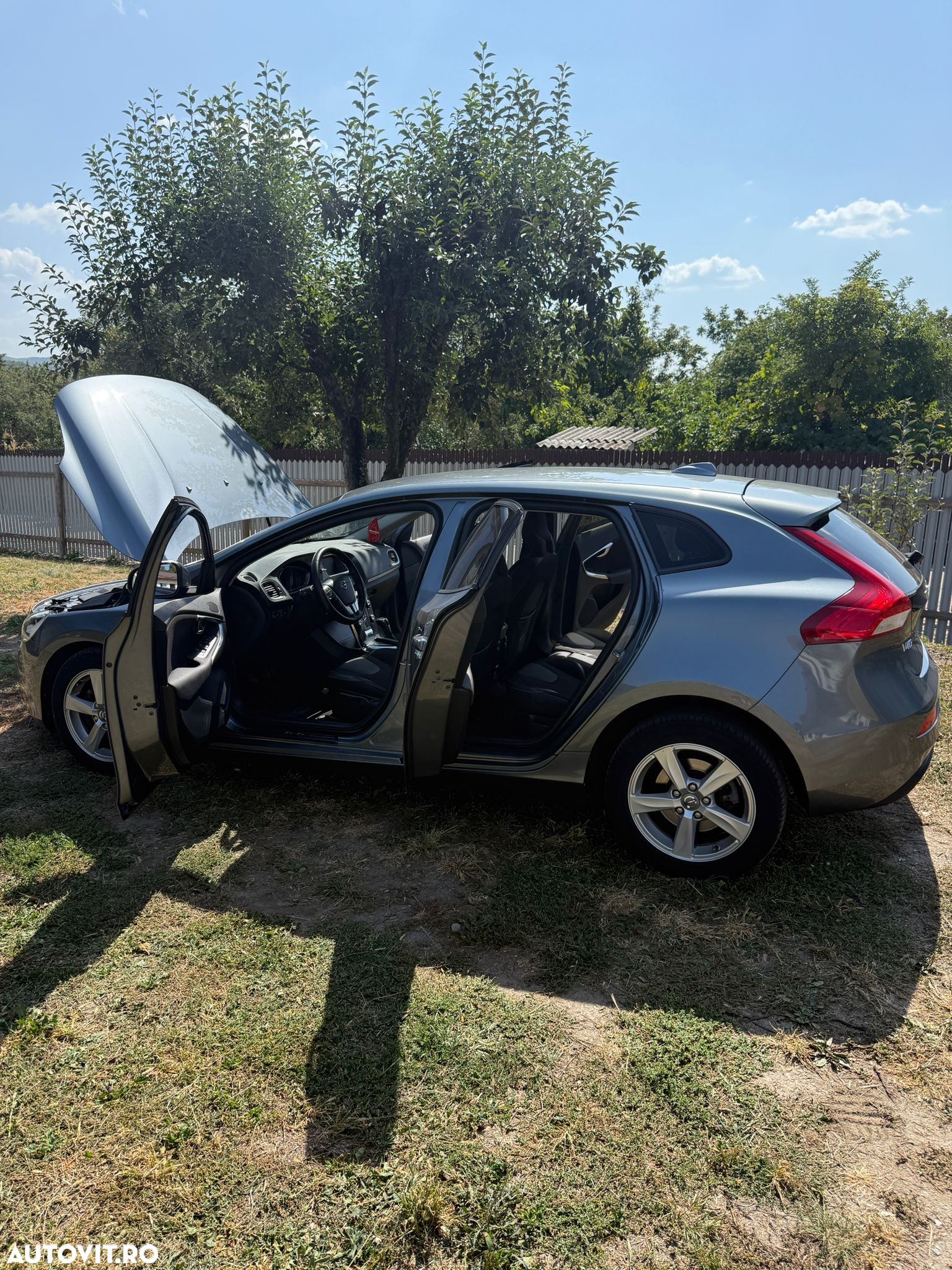 Volvo V40 D2 Momentum - 10
