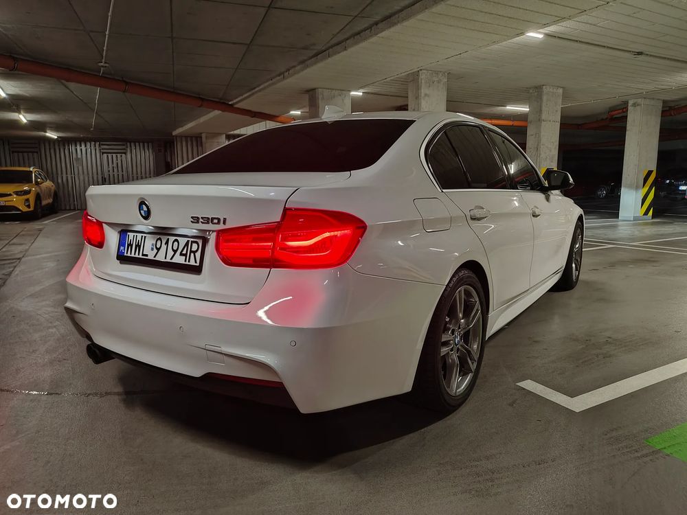 BMW Seria 3 330i Sport Line Sport - 7