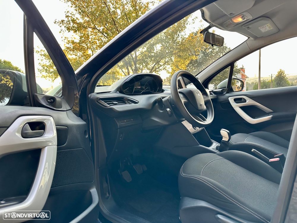 Peugeot 208 PureTech 68 Active - 14