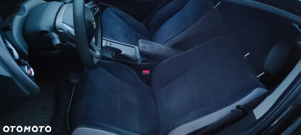 Honda Civic 1.4 Comfort - 24