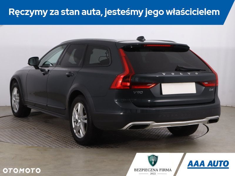 Volvo V90 Cross Country - 6