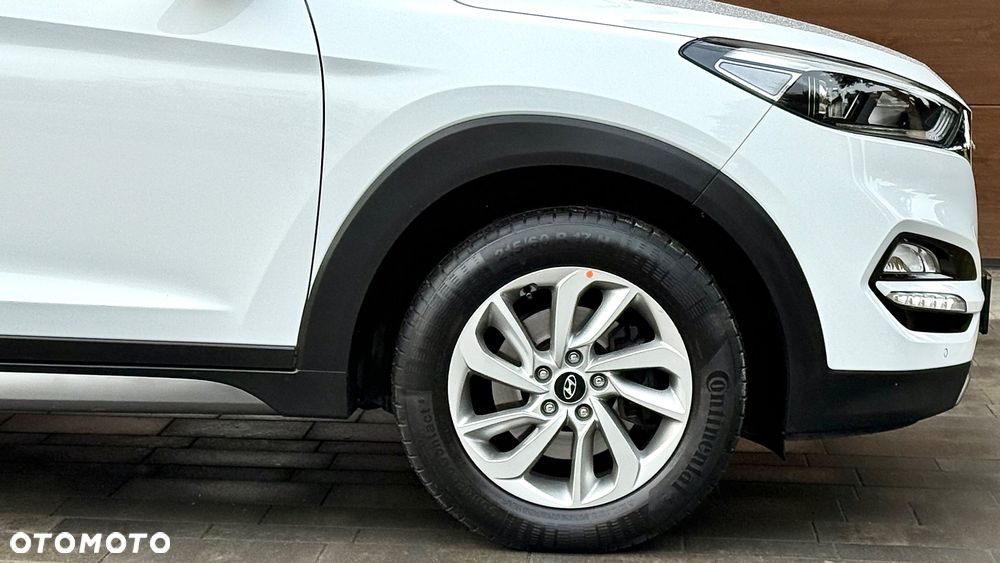 Hyundai Tucson 1.7 CRDI BlueDrive Comfort 2WD - 26