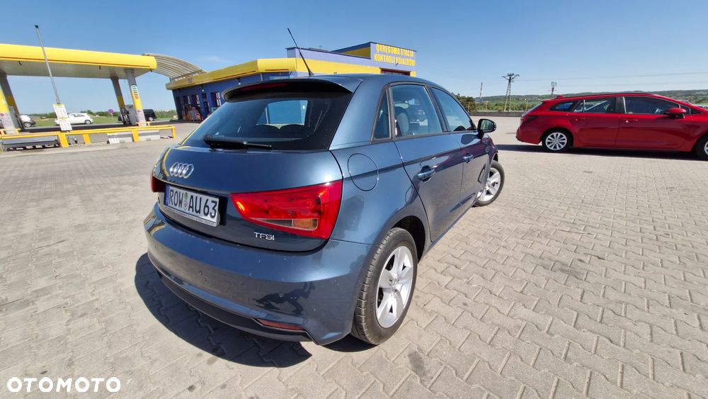 Audi A1 Sportback 1.4 TFSI design - 18