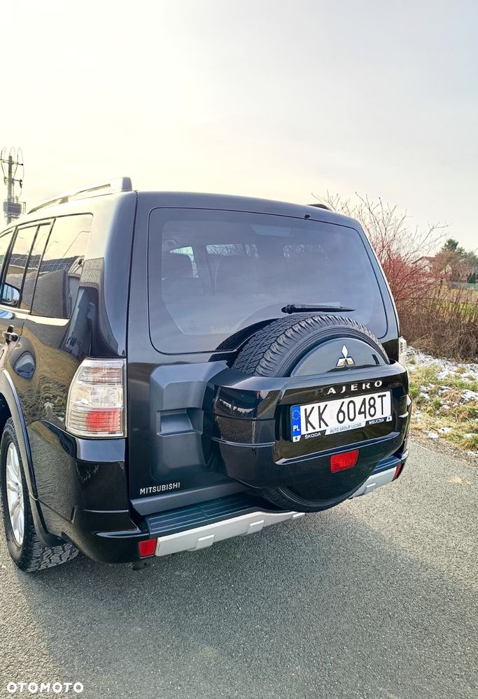 Mitsubishi Pajero 3.2 DID Intense + - 10