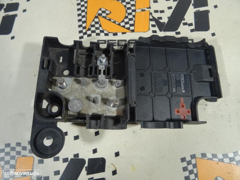 Caixa De Fusível De Bateria Audi A4 (8K2, B8)  8K0937517a / 8K0 937 51 - 5