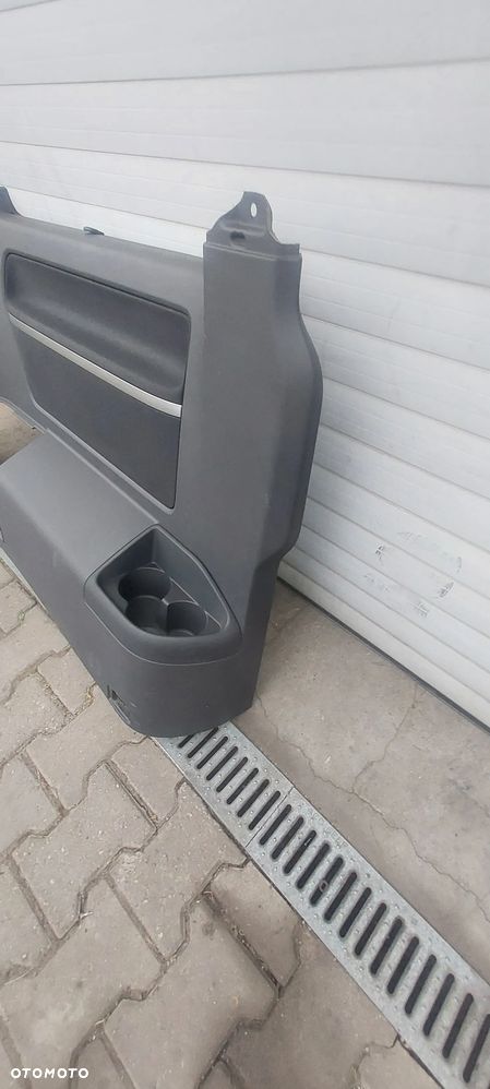 Boczek lewy vw t6 multivan uszkoszony - 3
