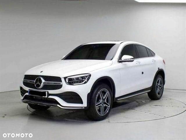 Mercedes-Benz GLC - 1