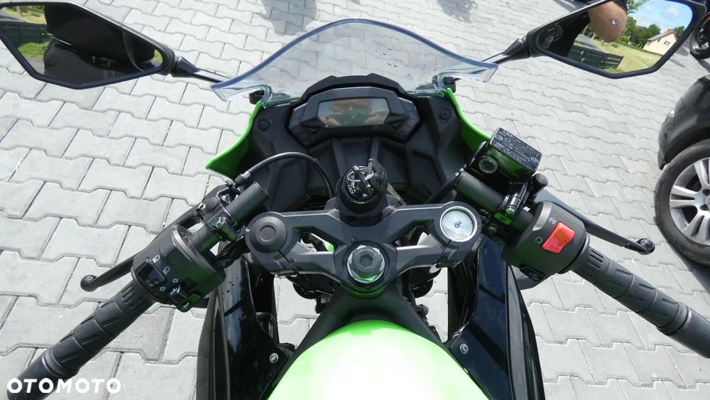 Kawasaki Ninja - 12