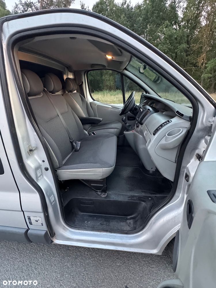 Opel Vivaro - 22